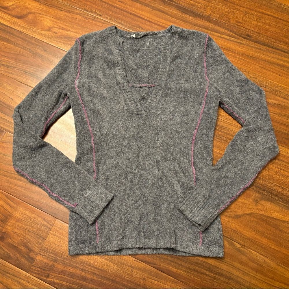 Athleta grey super soft v neck sweater.
